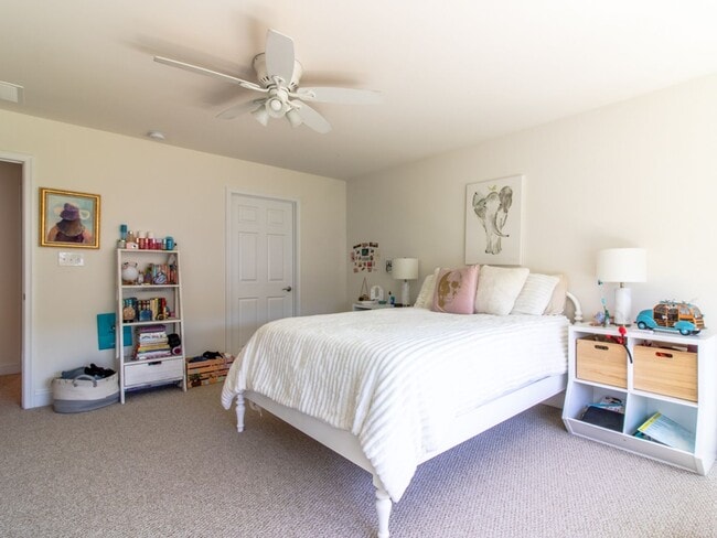 Building Photo - Unfurnished Year-Round Rental: 4BR End-Unit Townhome in Governors Near Downtown Lewes & Bike Trail
