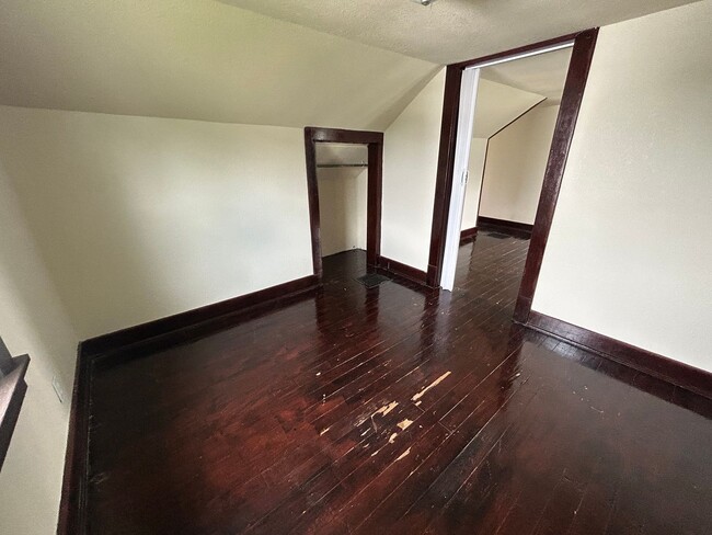 Building Photo - Single Family Home for Rent Outside Grove ...