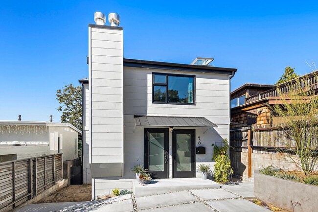 Building Photo - Woods Cove Ocean View Apartment