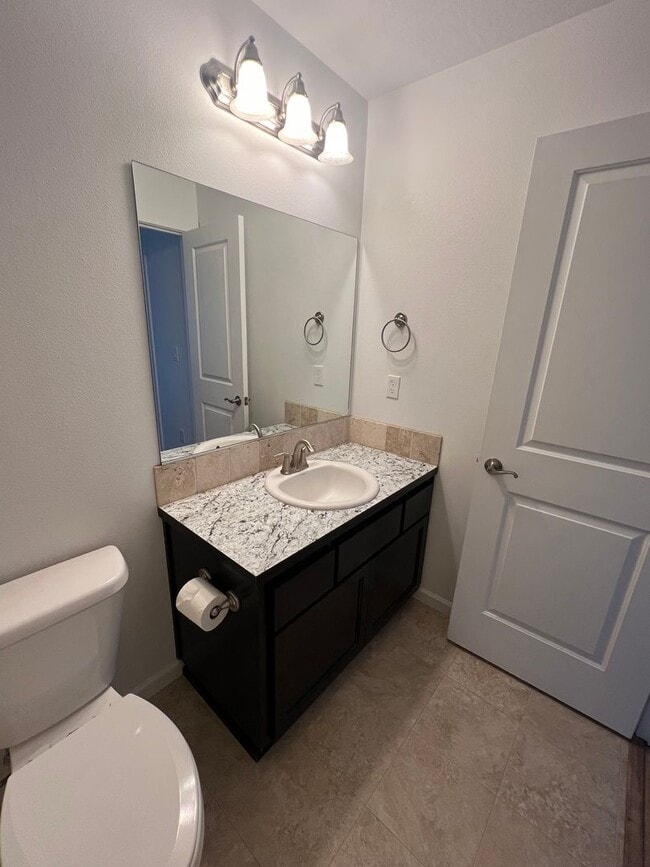 Building Photo - Beautiful 3 bedroom, 2 1/2 bath House with Ocean View!