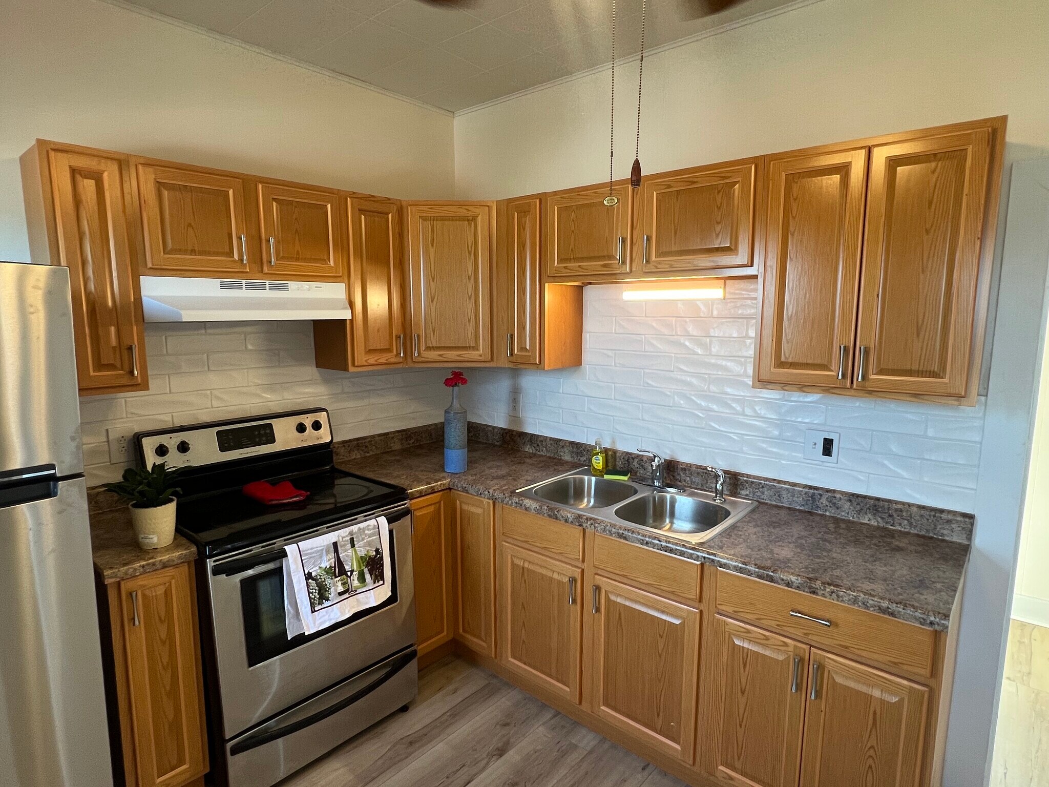 Building Photo - 232 Proudfoot Dr