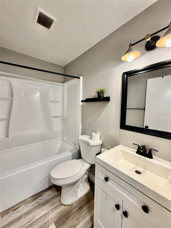 Building Photo - 3958 Dream Oak Pl