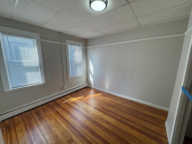 Building Photo - 58 Pilling St