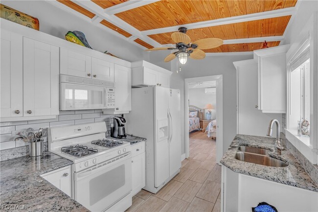 Building Photo - 280 Airport Dr S