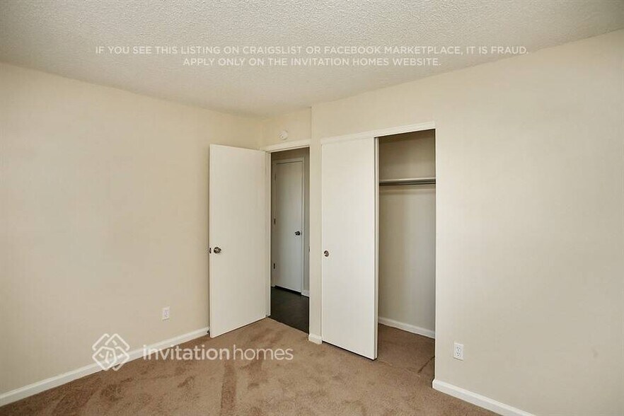 Building Photo - 16152 E Radcliff Pl
