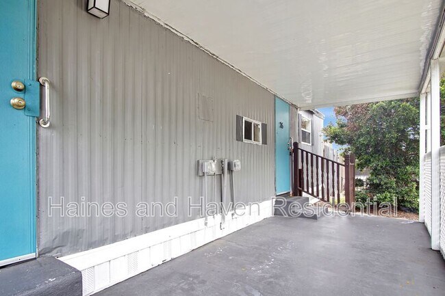 Building Photo - 26 Forest Dr