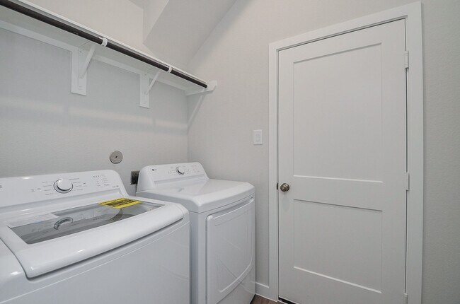 Building Photo - 21207 Speckled Trout Ln