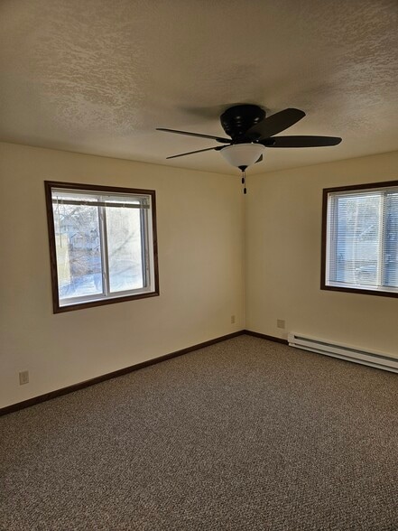 Building Photo - 825 53rd Ave