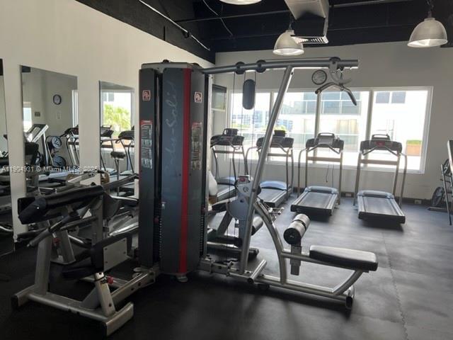 Building Photo - 2751 S Ocean Dr