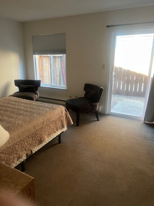 Building Photo - Chateau Du Lac condo available with Lakefr...
