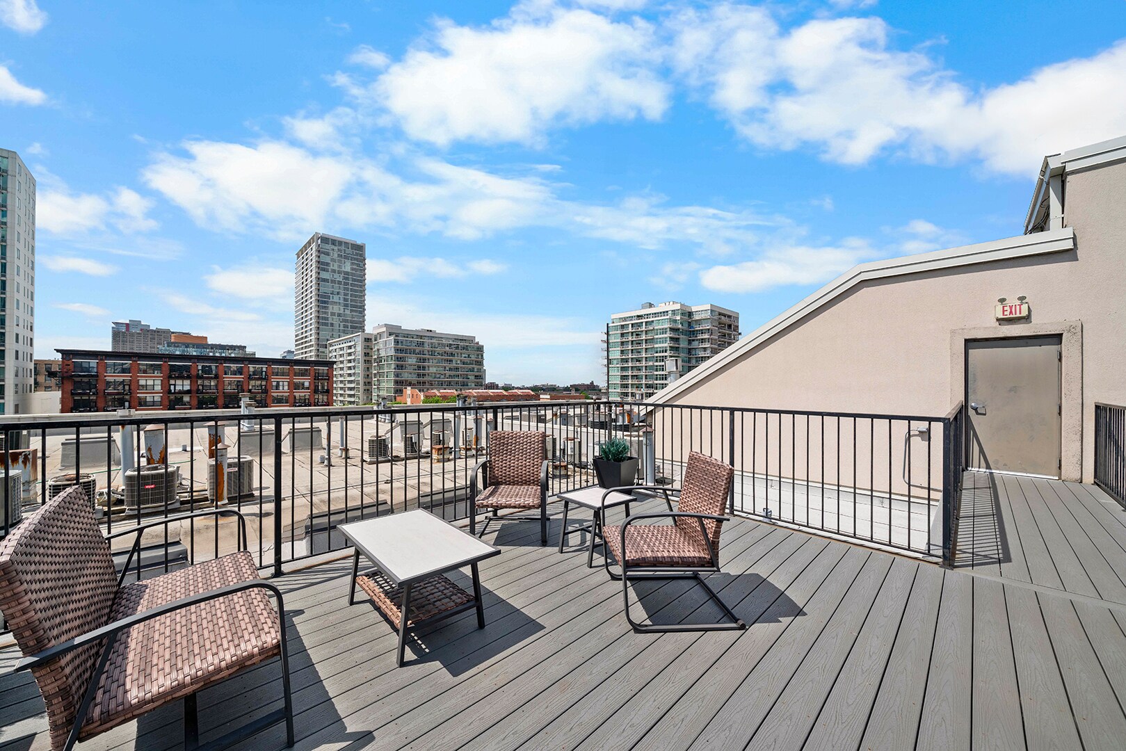 Common Roof Deck View 4 - 1525 S Michigan Ave