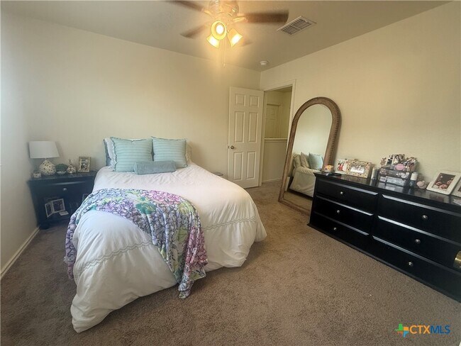 Building Photo - 103 Cedargrove