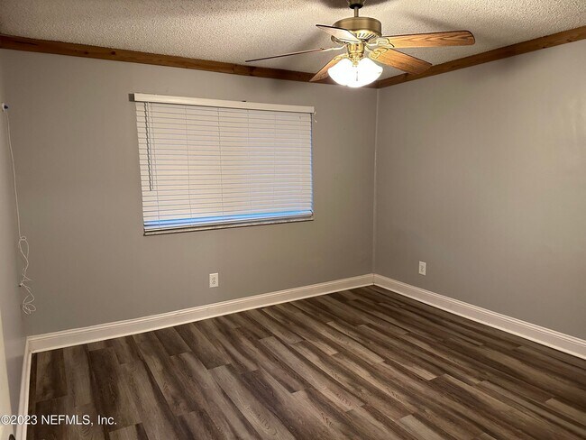 Building Photo - 11608 Dunes Way Dr N