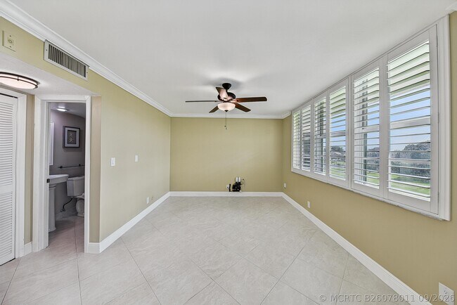 Building Photo - 4000 Cypress Grove Way