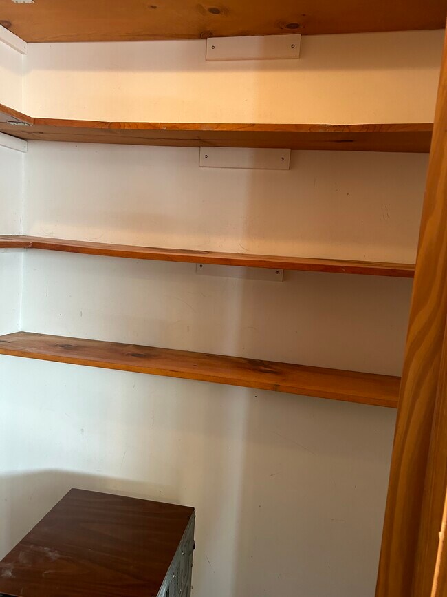 Building Photo - 111 Foster Rd