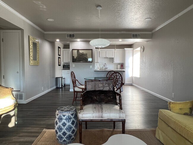 Building Photo - 168 Barilla Pl