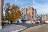 Building Photo - 620 38th St