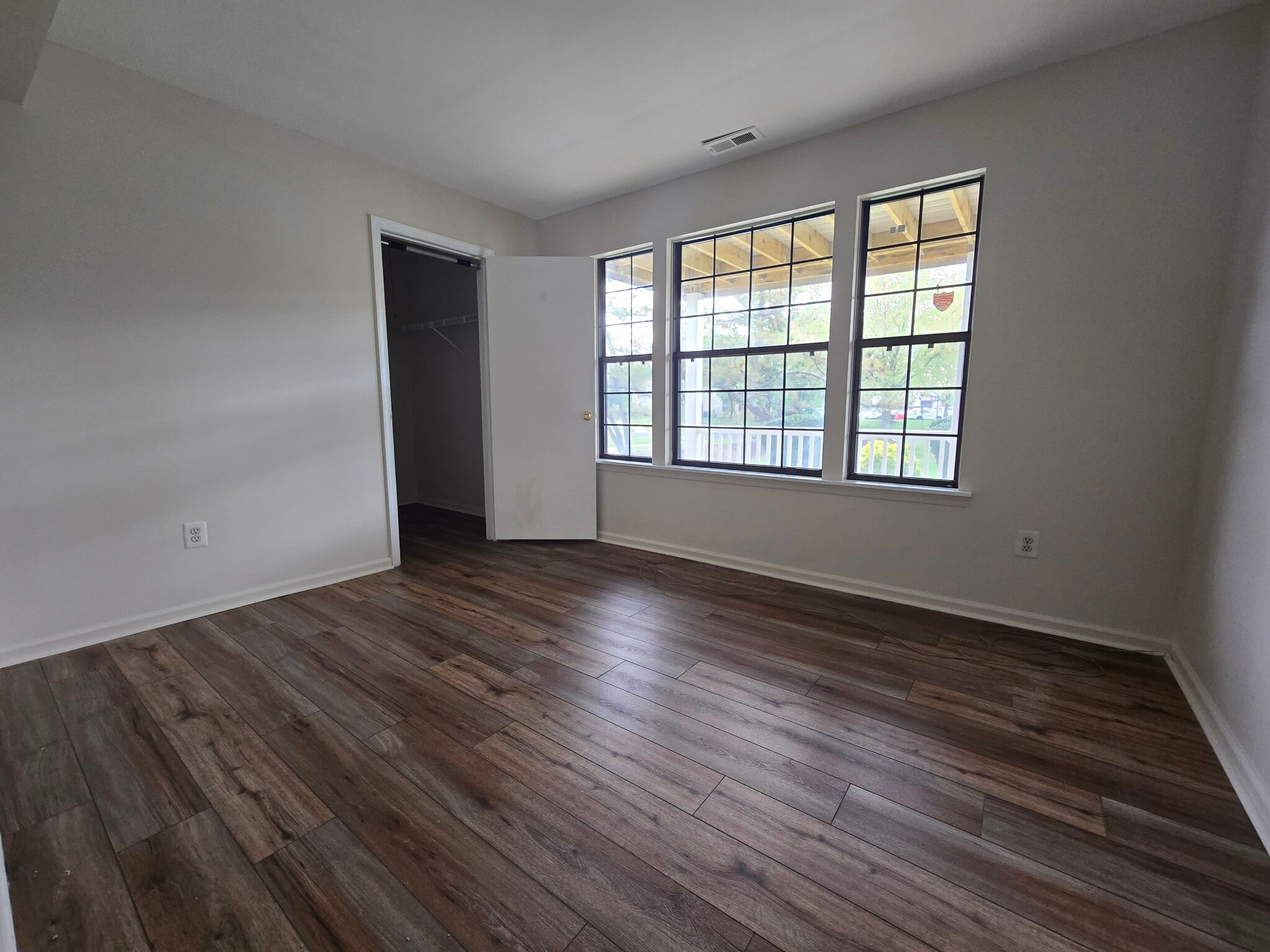 2nd Bedroom - 6 Canterbury Ct