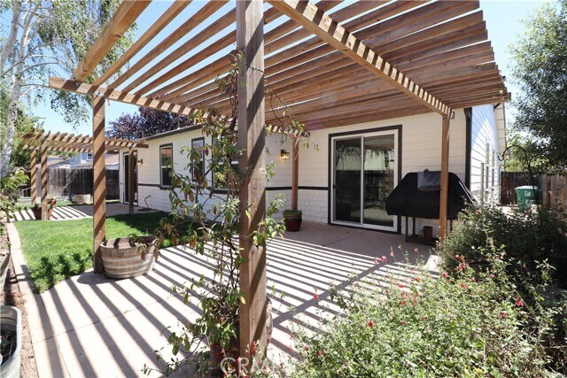 Building Photo - 5279 Sycamore Creek Ct