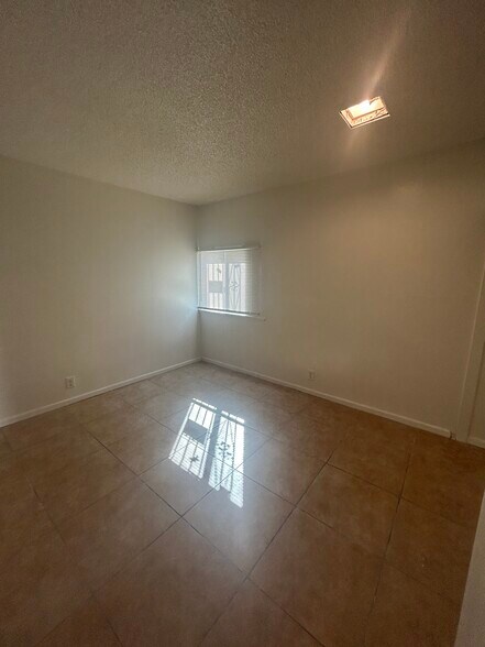 Building Photo - 6340 Casada Way