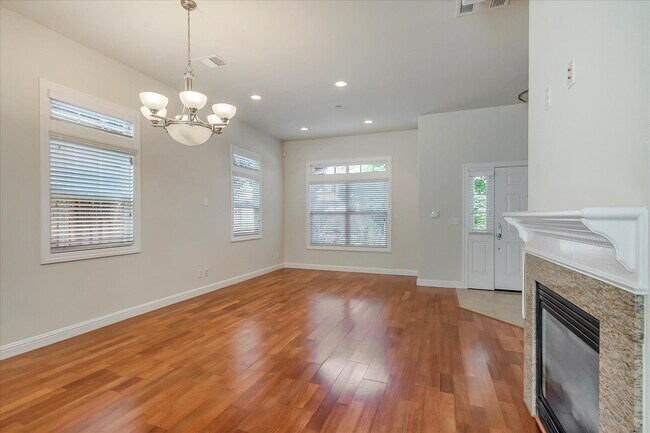 Building Photo - Wow! What a Great Home!