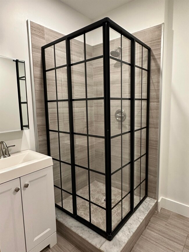 Building Photo - 4 Elliot St