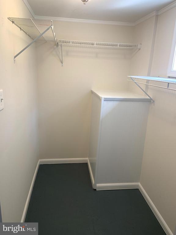 Building Photo - 1072 River Bay Rd