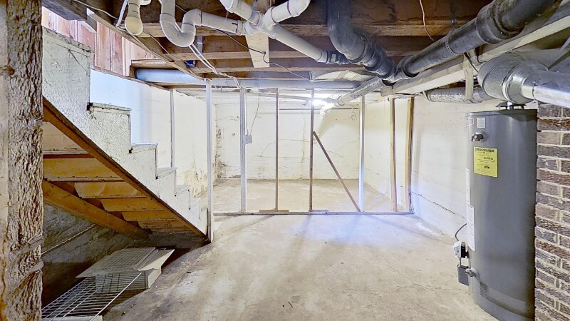 Building Photo - 1345 Chase St