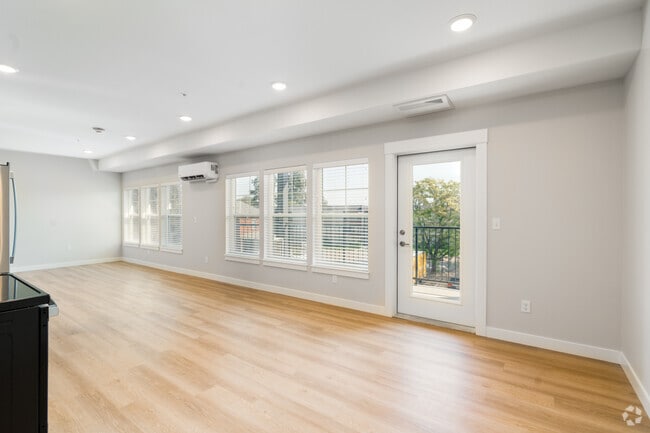 Interior Photo - Redband Apartments
