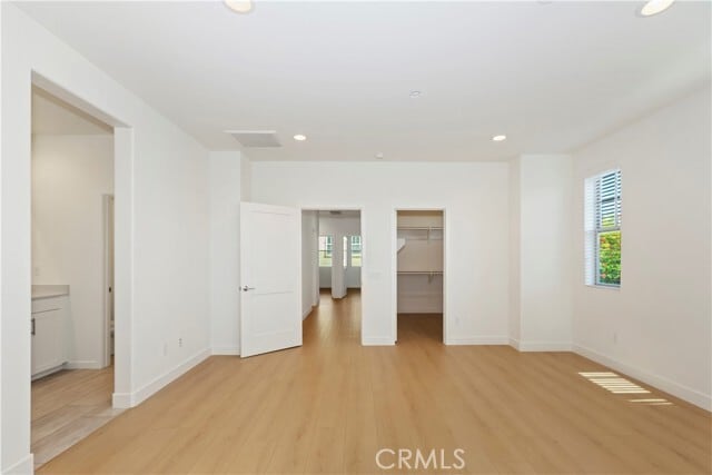 Building Photo - 568 Granite St