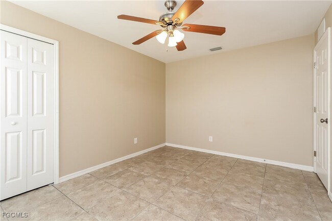Building Photo - 2503 NW Juanita Pl