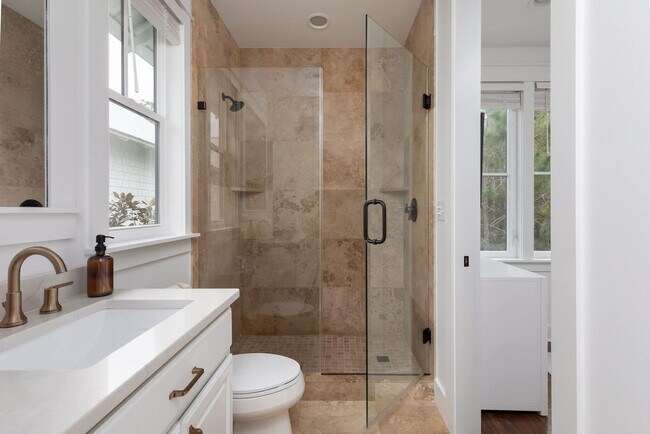 Building Photo - 80 East Royal Fern Way