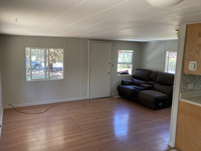 Living Room Facing North - 2021 Timberline Ln