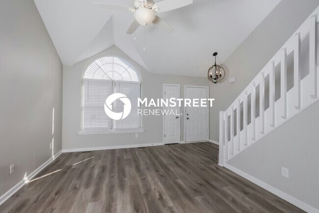 Building Photo - 4 Bedroom Pet-Friendly Home in LOUISVILLE,...