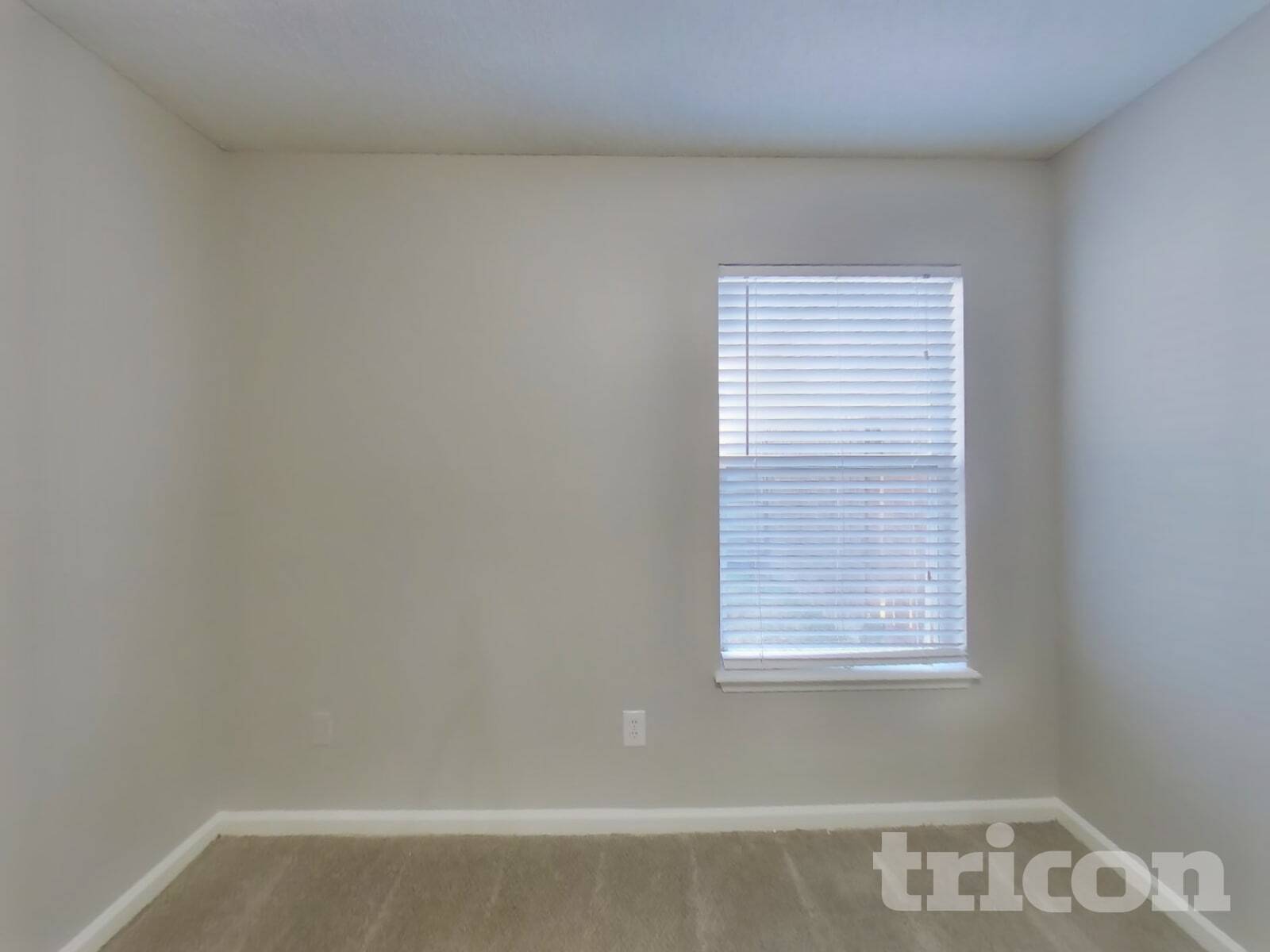 Building Photo - 3840 Tallcott Dr