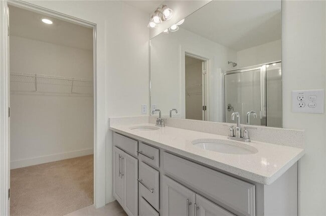 Building Photo - 2176 Flying Spur Dr