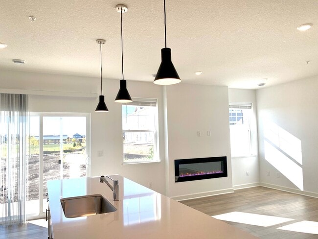 Primary Photo - 1914 Prospect Ln