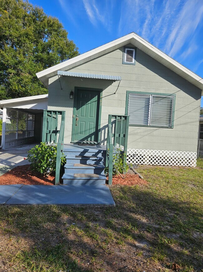 Building Photo - 1363 Tioga Ave.