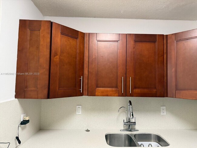 Building Photo - 6540 W 26th Dr