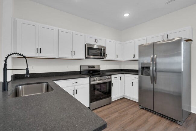 Building Photo - 119 Front Rdg Cir