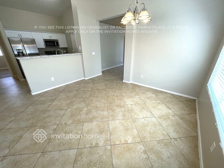 Building Photo - 6618 W Mohave St