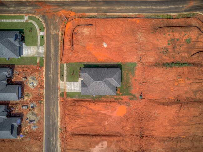Building Photo - Brand New Home In Noble!