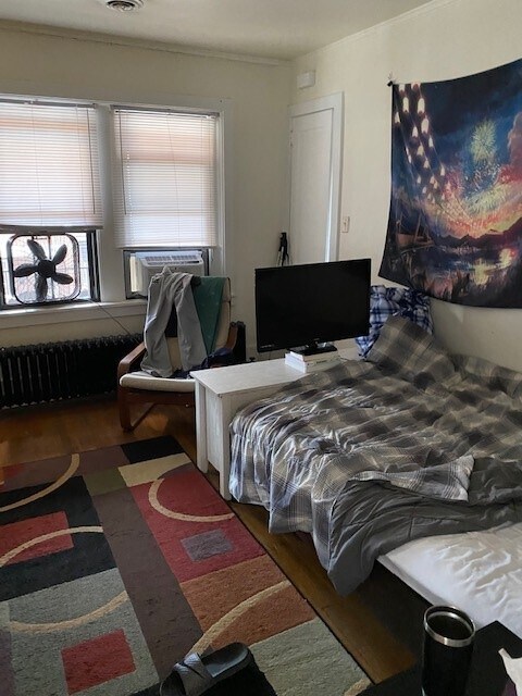 Bedroom 1 - 252 Semple St