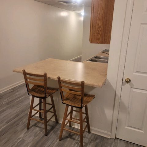 Building Photo - 628 Midland Ave