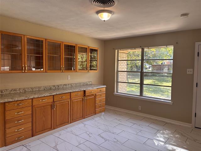 Building Photo - 1110 Edinburg Ln