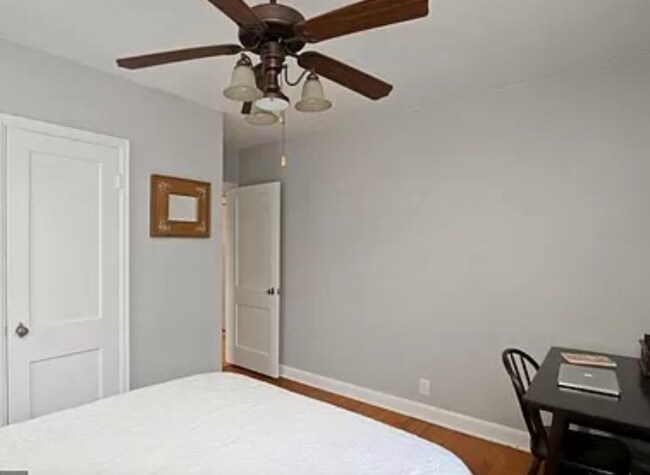 Building Photo - 1119 Van Buren Ave