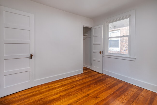 Building Photo - 400 East Ave