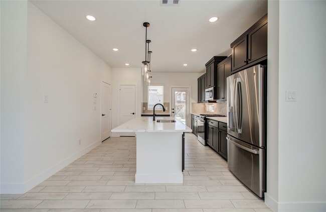 Building Photo - 15110 Dry Crk Jct Pl