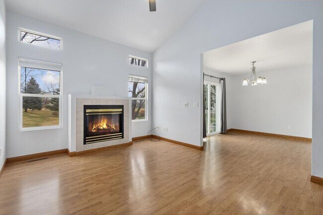 Building Photo - 151 Crabapple Dr