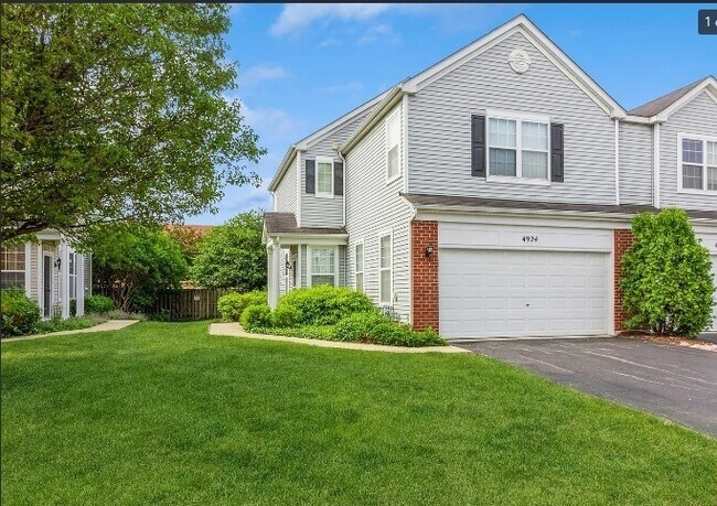 Primary Photo - 4924 Montauk Dr